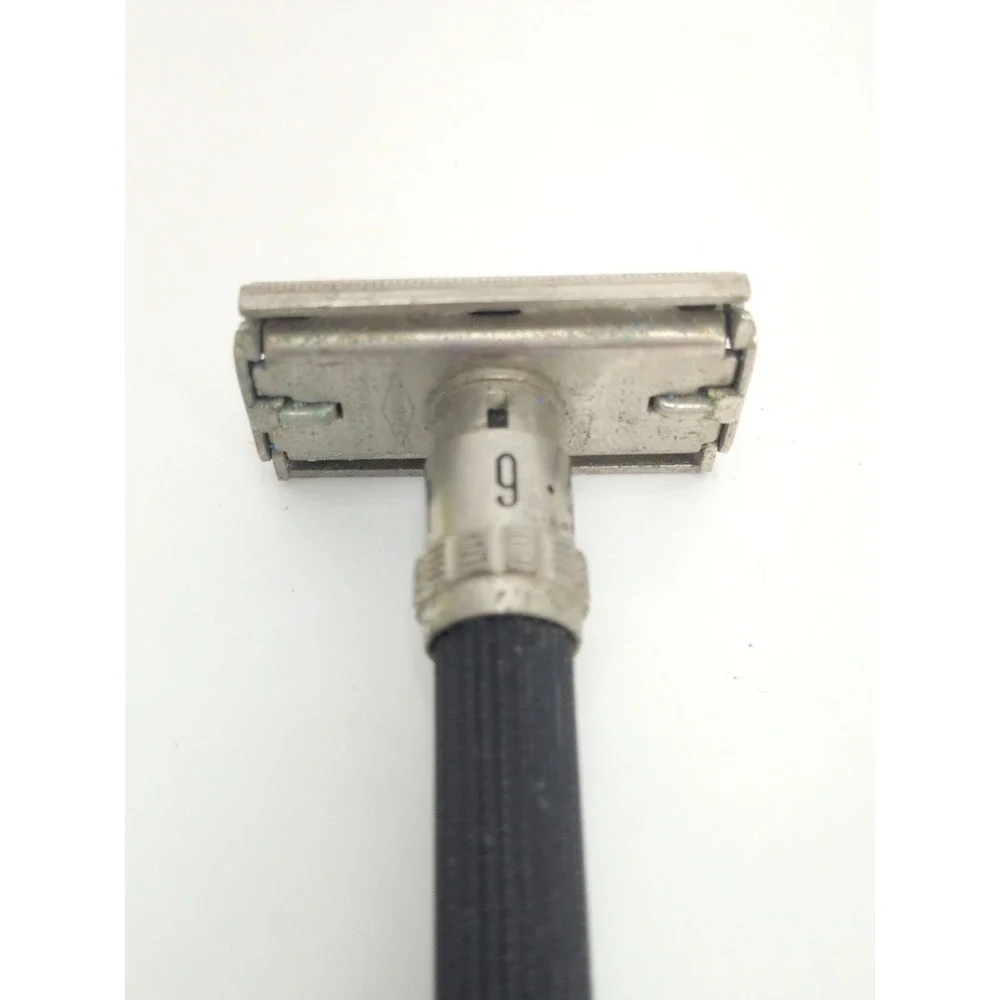 1969 Gillette Super Adjustable Black Beauty O4 Vintage Safety Razor